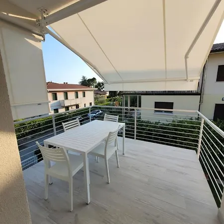 アパート View - Nuovo Con Solarium Vista ガルダ