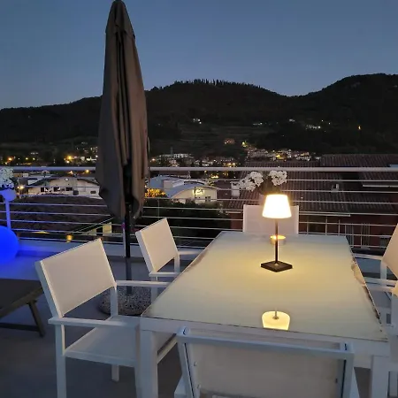 アパート View - Nuovo Con Solarium Vista ガルダ