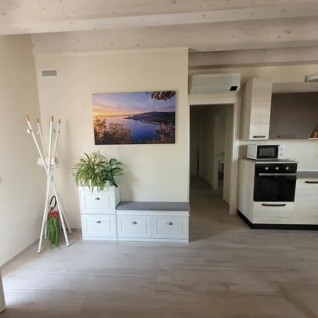 View - Nuovo Con Solarium Vista Appartamento *